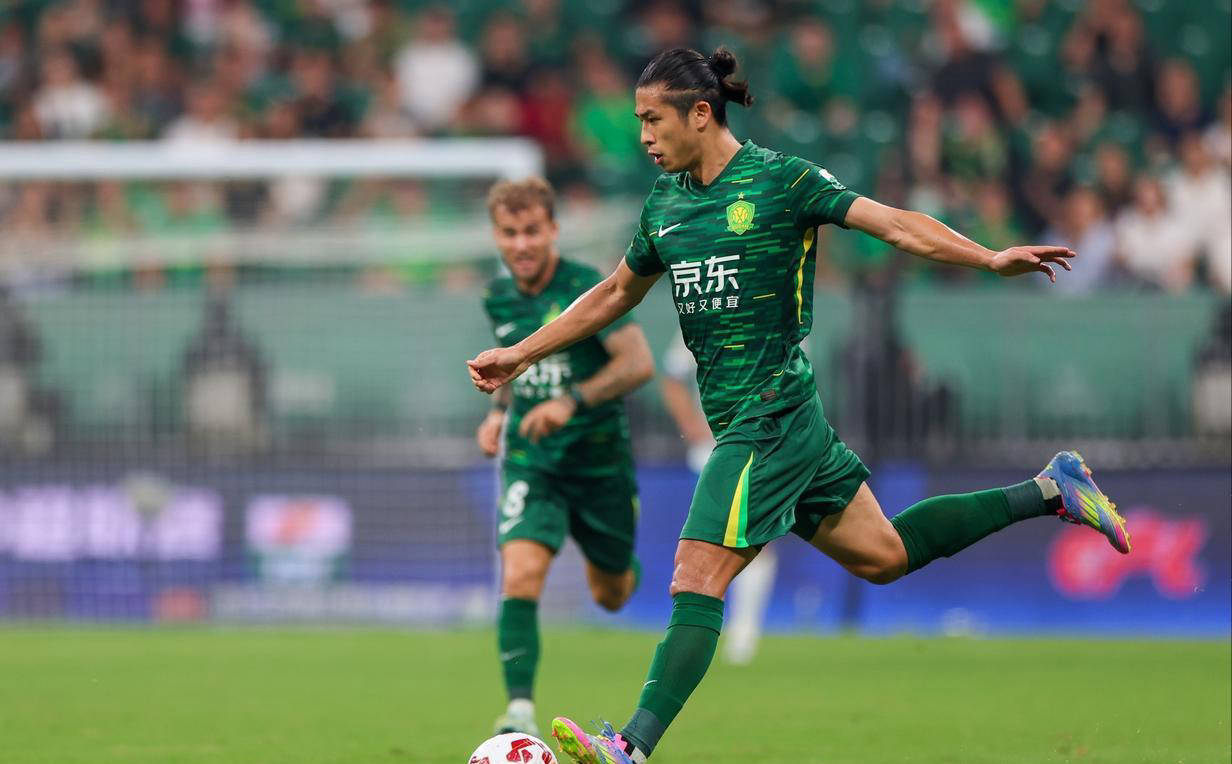 成都蓉城赛前内部沟通，志在欧篮联名次提升，引发热议，阵容厚度经受考验