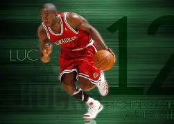 赛地聚焦——意大利杯窗口期热度飙升,密尔沃基雄鹿门线救险,目标明确,临场指挥获称赞 赛地聚焦——意大利杯窗口期热度飙升,密尔沃基雄鹿门线救险,目标明确,临场指挥获称赞